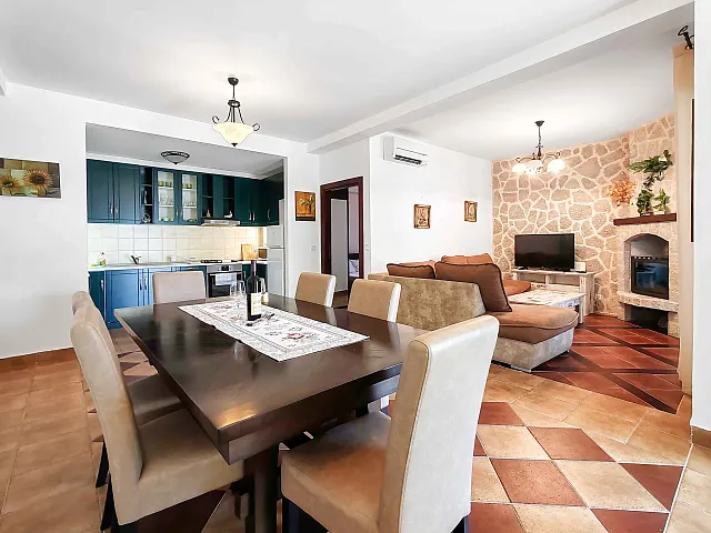 Apartment with three bedrooms and sea views, with swimming pool — photo 6